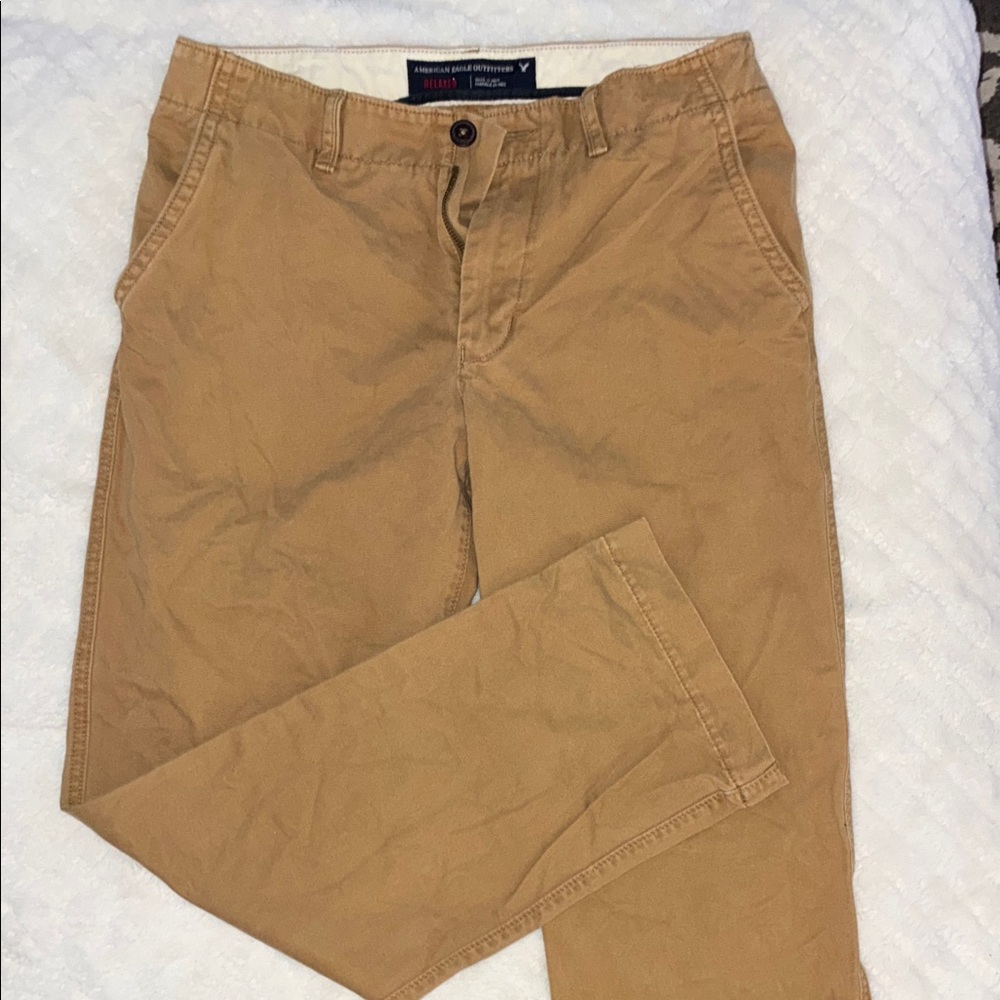 American Eagle Outfitters Men's Khaki Relaxed Fit
